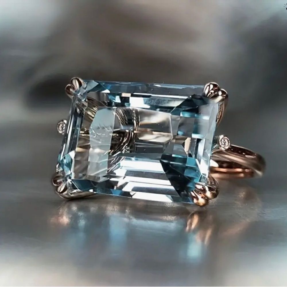 🩵 NEW stunning aquamarine rectangular crystal stone with antique setting 🩵